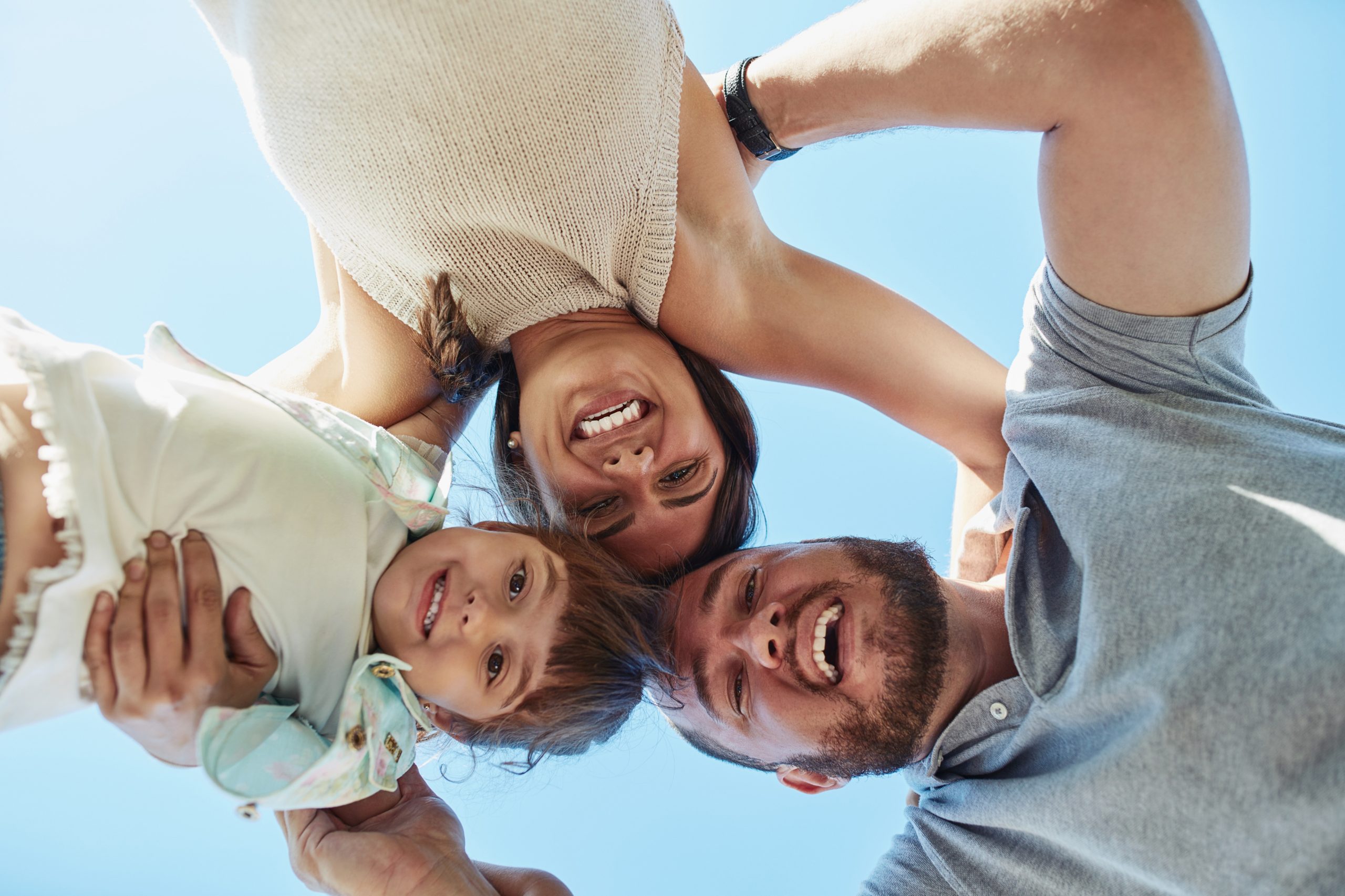 Famille heureuse assurance